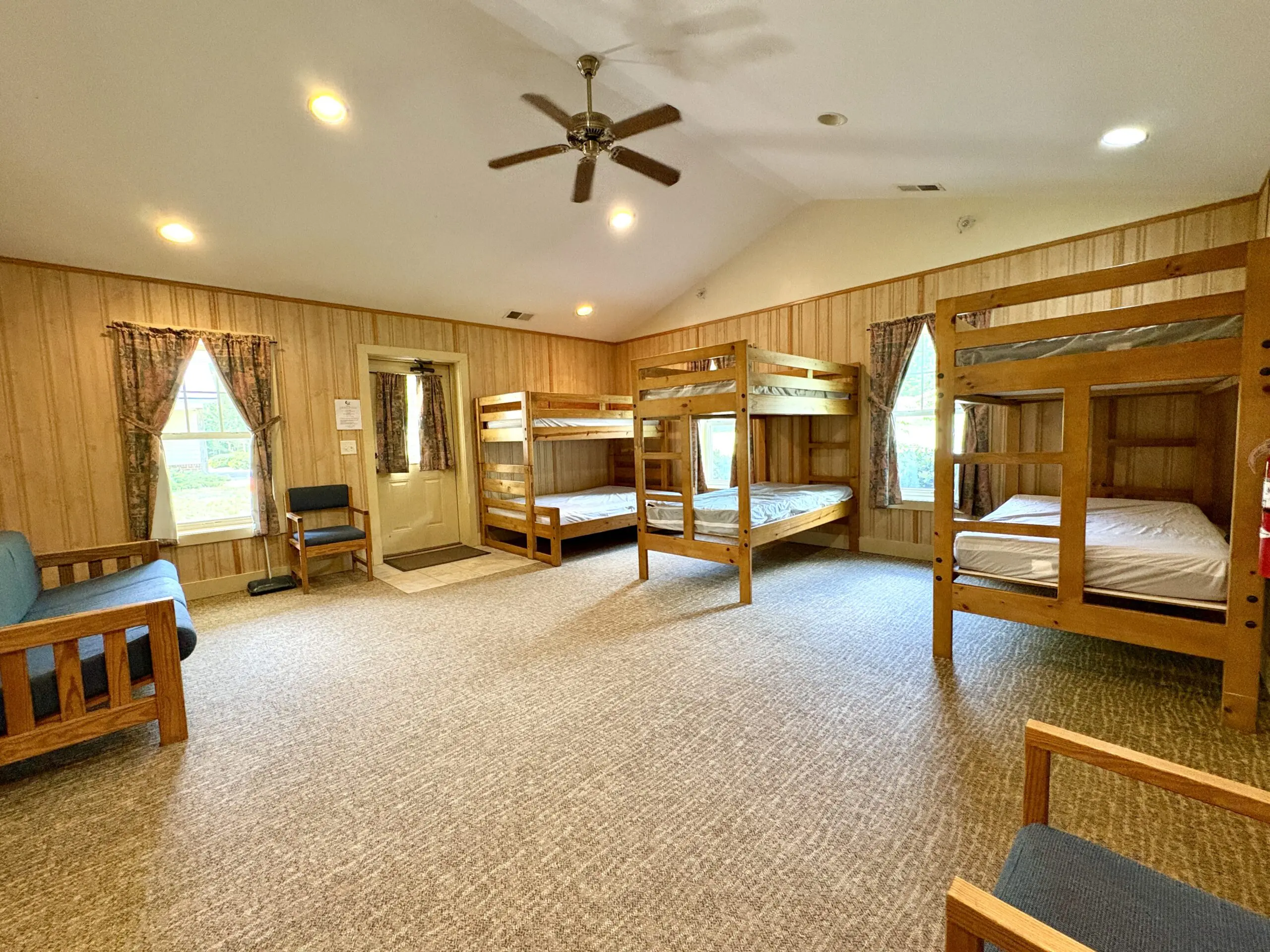 Lodging &Amp; Accommodations 35 Cabin Village Rentals At Williamsburg Christian Retreat Center In Williamsburg, Virginia