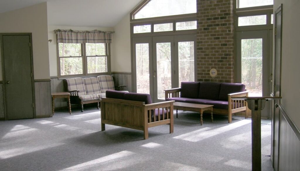 Living Room Inside Laurel Cottage At Williamsburg Christian Retreat Center In Williamsburg, Virginia